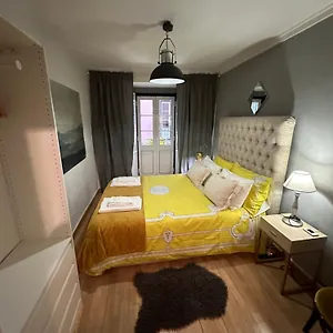 Apartamet In Bairro Alto 1 Lisbon